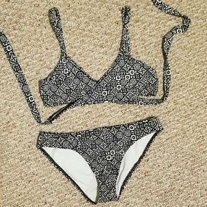 Reef cross wrap two piece